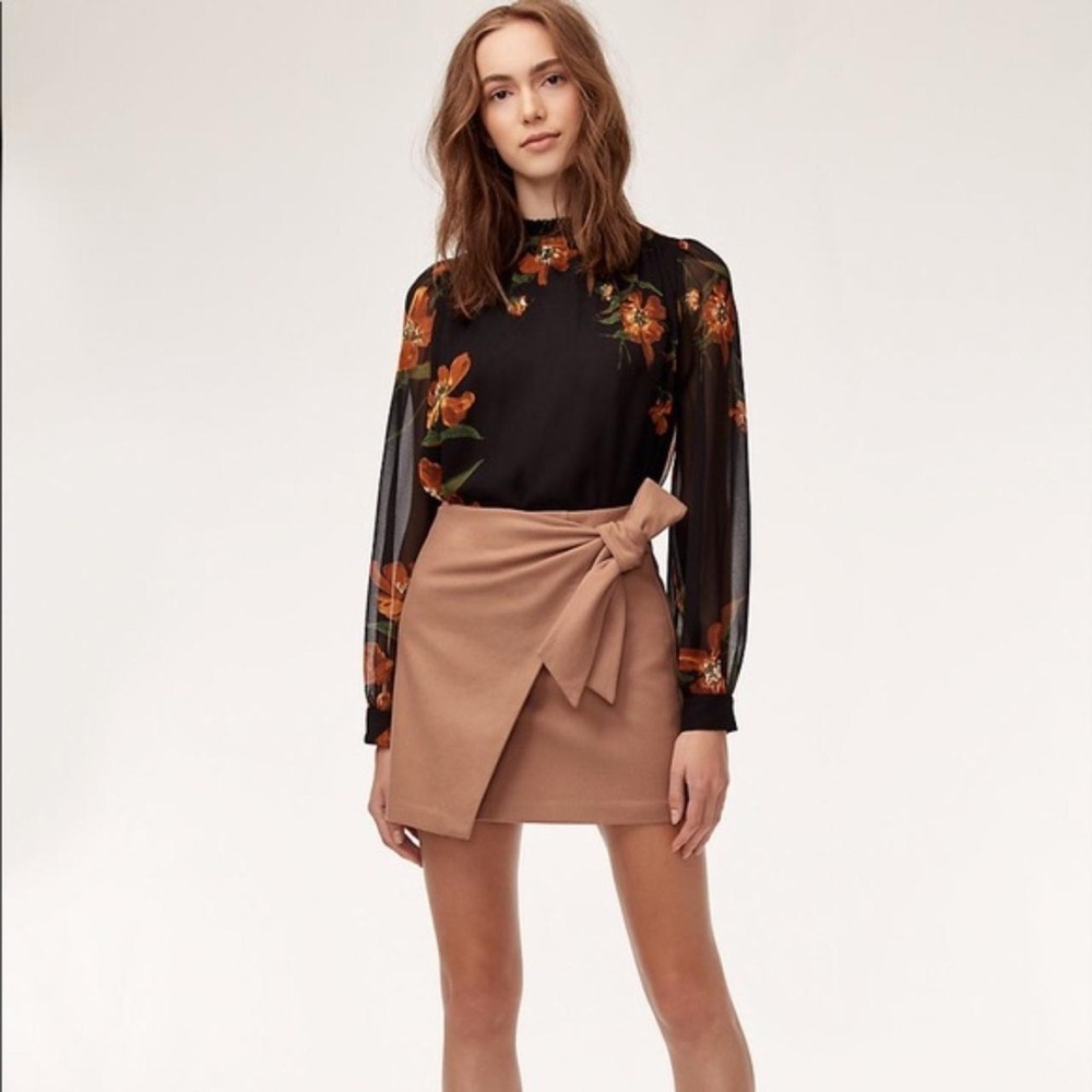 Wilfred Wrap-front Skirt Artitzia Wool wrap mini skirt Tan size 6